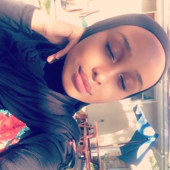 Ruwayda Ghedi - Poshmark Profile Picture of Ruwayda Ghedi (@waydaa) on Poshmark