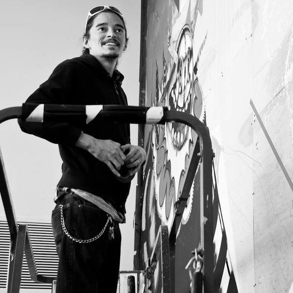 Profile Picture of Justin Tolentino (@studiotolentino) on Poshmark