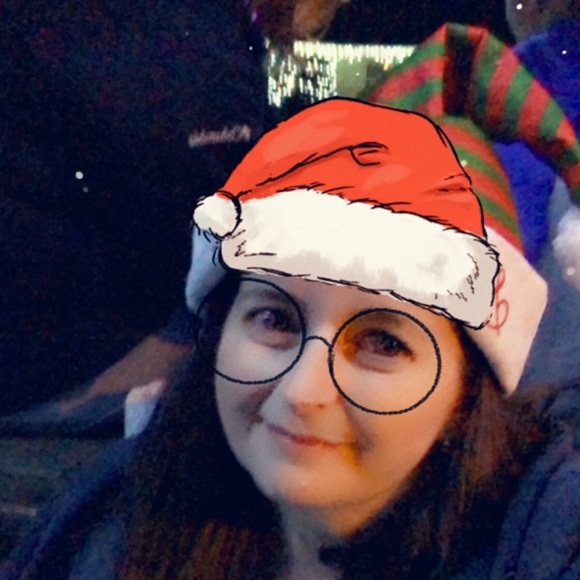 Profile Picture of Jaclyn Phillips (@jaclyn1973) on Poshmark