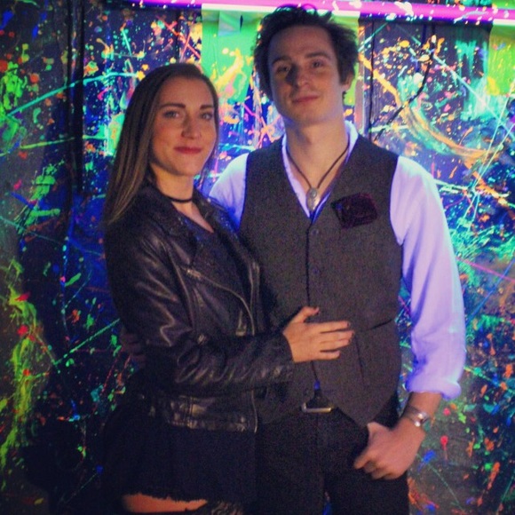 Lane Jinkins - Poshmark Profile Picture of Lane Jinkins (@olmanjinkins) on Poshmark