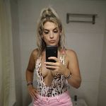 Profile Picture of Louise Alice Walmsley (@louisealicewalmsley) on Instagram