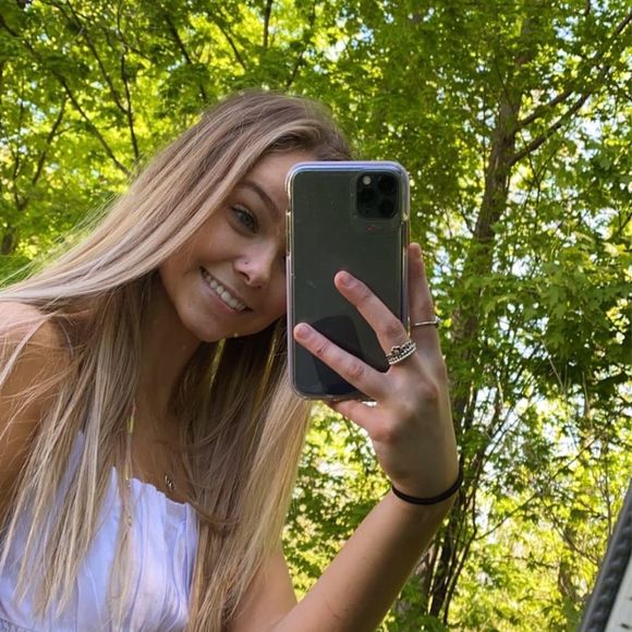 Profile Picture of Jenna Heaton (@jennaheaton5) on Poshmark