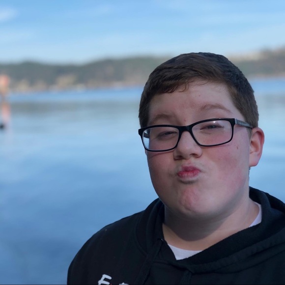 Profile Picture of Ben Jenkins (@jenktank55) on Poshmark