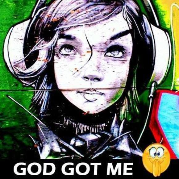 Profile Picture of Kristen Koski (@kittykona) on Poshmark