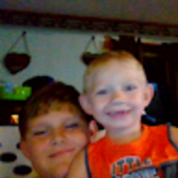 Profile Picture of Bentley Newlen (@newlenbentley27) on Poshmark