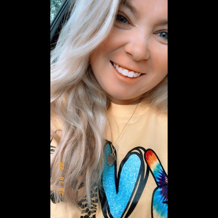 Profile Picture of ᗷᖇITTᗩᑎY ᑕᗩᔕOᑎ 🎀 (@@brittanycason_93) on Tiktok