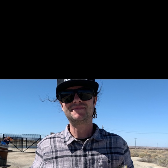 Profile Picture of Landon Borgsdorf (@landonborgsdorf) on Poshmark