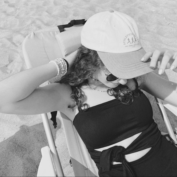 Profile Picture of Goldie Tuckman (@goldietuckman) on Poshmark