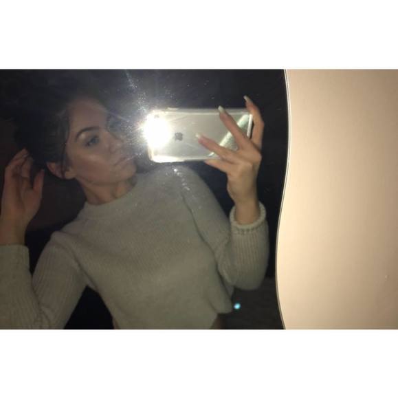 Profile Picture of Santaya Gratrix (@srgratrix) on Poshmark