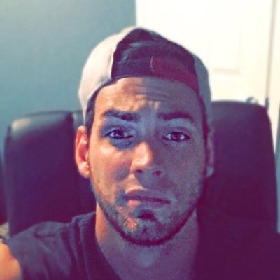 Profile Picture of Wolfe (@JoshuaWolfe) on Twitter