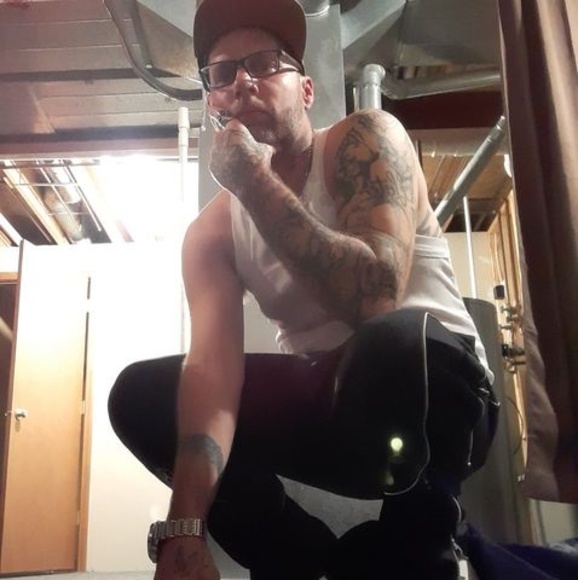 Profile Picture of Josh Lynch (@lynchhung81) on Poshmark