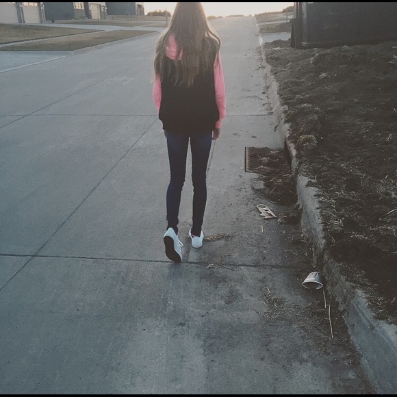 Profile Picture of Katelyn Hennagir (@katelynhennagir) on Poshmark