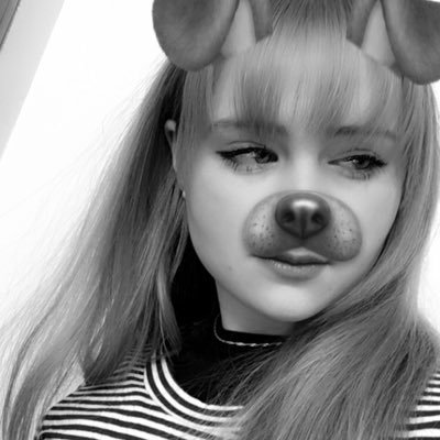 Profile Picture of Paige McKay (@PaigeMcKay19) on Twitter