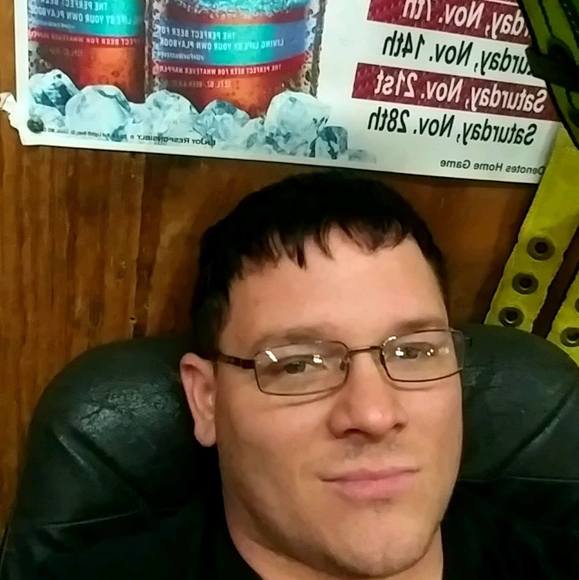 Profile Picture of Matthew Cayton (@mcdogpound9) on Poshmark