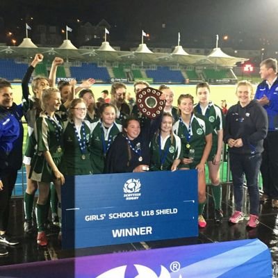 Profile Picture of Eva Kong (@EvaKong7) on Twitter