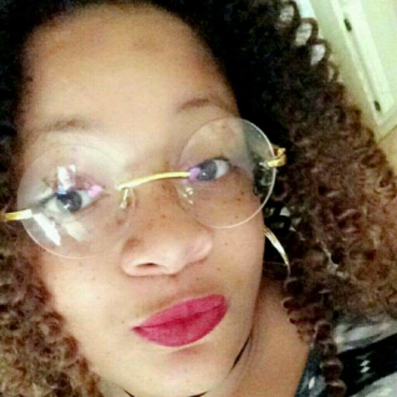 Profile Picture of Alexis Mcmahan (@lexi337) on Poshmark