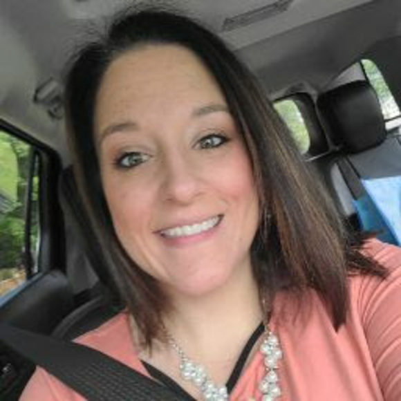 Profile Picture of Jennah Voiles (@jennahborders) on Poshmark