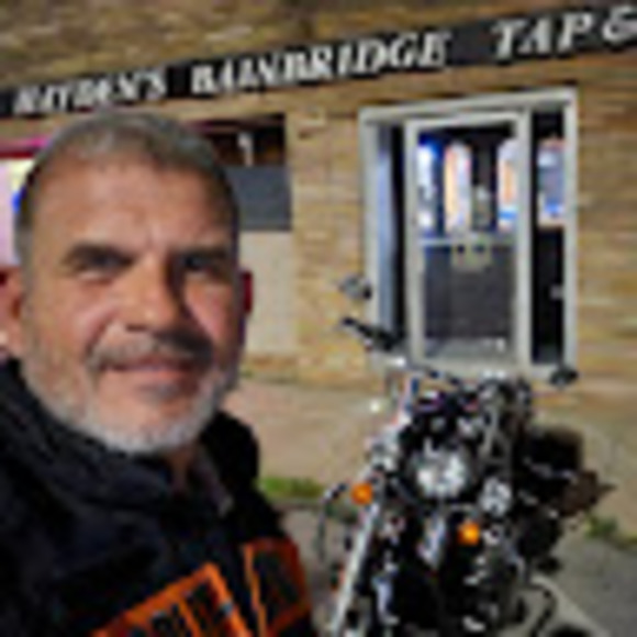 Profile Picture of Gary Walters (@garywalters6720) on Poshmark