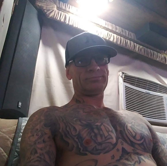 Profile Picture of Chad Carl (@chadcarl) on Poshmark