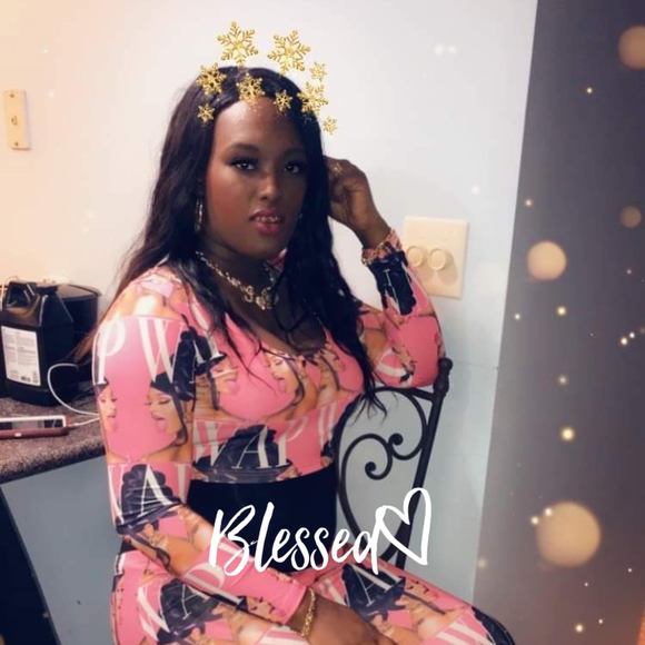 Profile Picture of Ladonna Green (@ladonna2014) on Poshmark