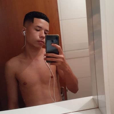 Profile Picture of |_ |_| Č /-\ $ (@LucasBorges267) on Twitter