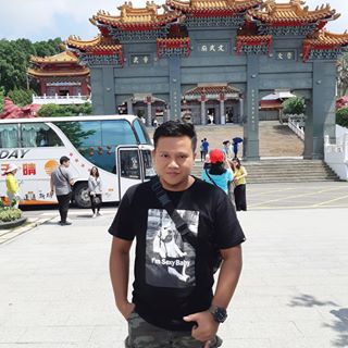 Profile Picture of Jhony Ffrey Tobing (@jeffri.din.5) on Facebook