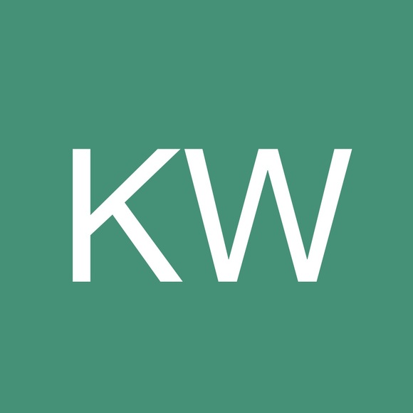 Profile Picture of Kayla Wetherholt (@kaylawetherholt) on Poshmark