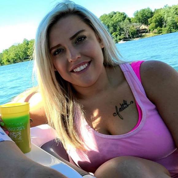 Profile Picture of Sam Jellison-barnes (@samkb44) on Poshmark