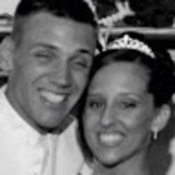 Profile Picture of Nicki Maclauchlan (@nickimac723) on Poshmark