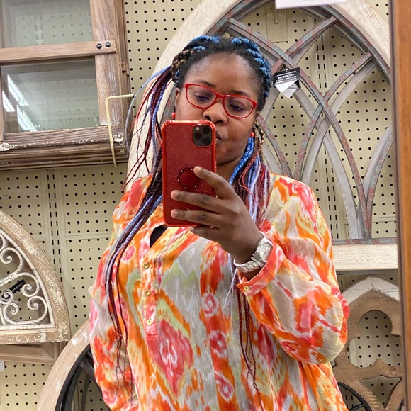 Profile Picture of Bookey Bookeyyankee (@bookeyyankee) on Poshmark