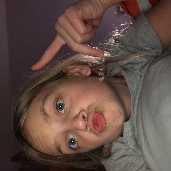 Profile Picture of Morgan Dimartino (@morgan3451) on Poshmark