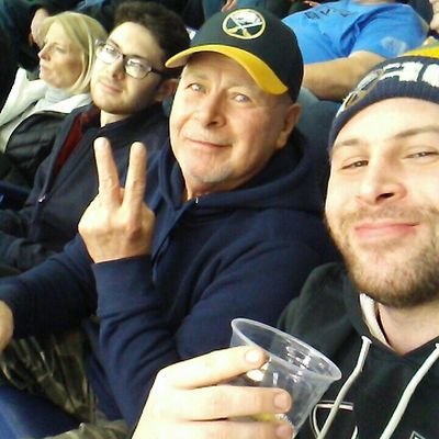 Profile Picture of Alex James (@playahomes) on Twitter