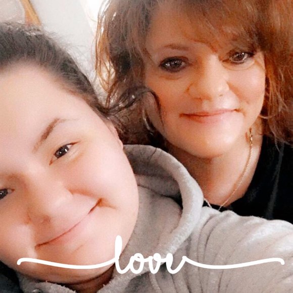 Profile Picture of Mary Routon (@maryalicerouton) on Poshmark