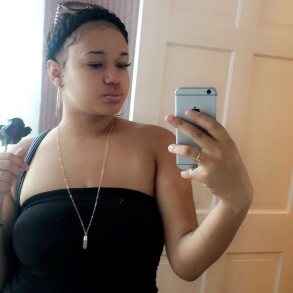 Profile Picture of Brianna Miliner (@briannamiliner2) on Poshmark