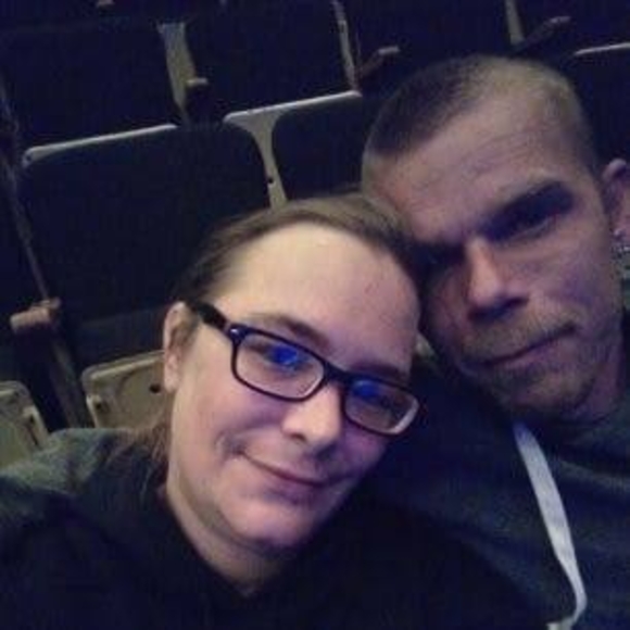 Profile Picture of Melissa Zandt (@mlsszndt72) on Poshmark