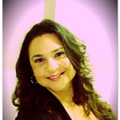 Profile Picture of Deanna Bradley (@@MartiniVirtuoso) on Twitter