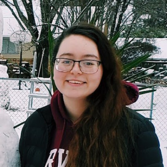 Profile Picture of Lily Foster (@lilysphone29) on Poshmark