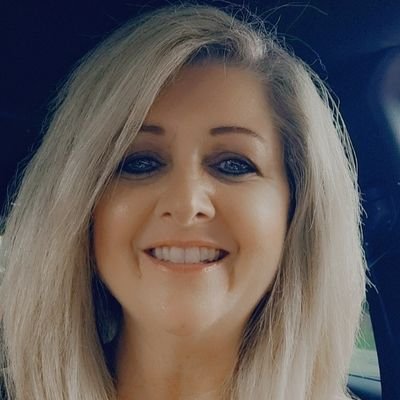 Profile Picture of Christina Weiss (@Christi93987424) on Twitter