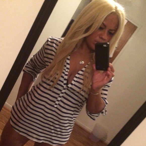 Profile Picture of April Calderon (@aprilrose223) on Poshmark