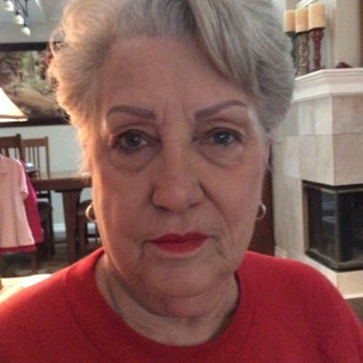 Profile Picture of Linda Lowry (@LindaLo66088345) on Twitter