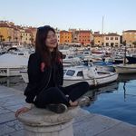 Profile Picture of Olivia Yeong Kyung Lee | 李永镜 (@oliviaykl) on Instagram