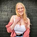 Profile Picture of Andréanne Labrecque (@petales.de.roses) on Instagram