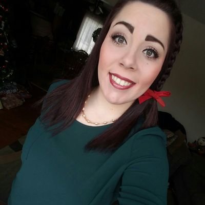 Profile Picture of Haley Hadden (@shamelessxo7) on Twitter
