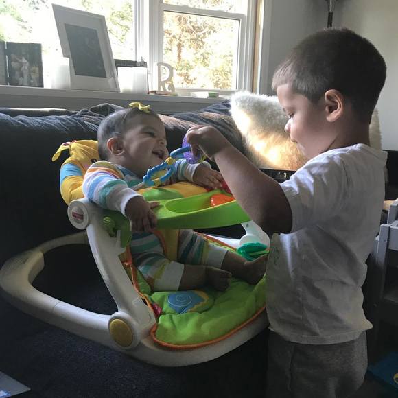 Profile Picture of Melissa Russini (@melissar716) on Poshmark