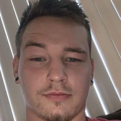 Profile Picture of Brandon Henry (@bhenry98) on Twitter