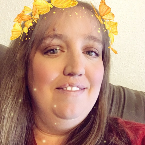 Profile Picture of Sandy Wiborg (@swiborg1997) on Poshmark