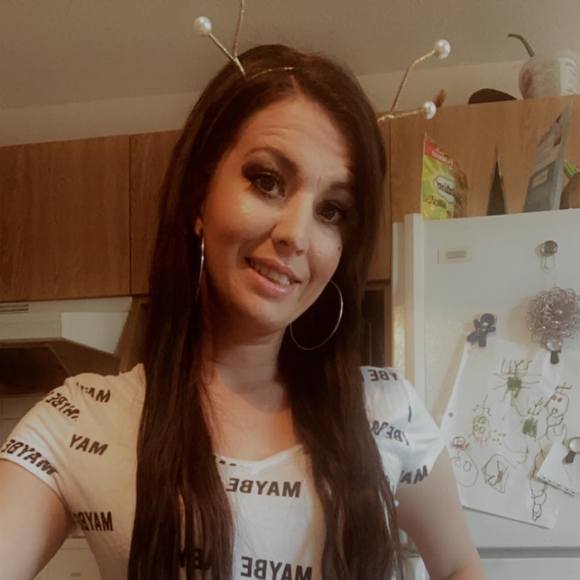 Profile Picture of Crystal Matchett (@crystalmatchett) on Poshmark