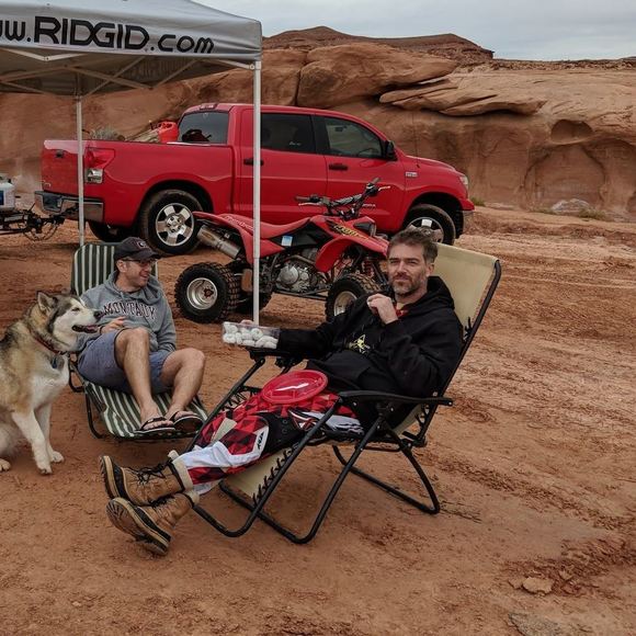 Profile Picture of Jeff Gillis (@gillsworth) on Poshmark