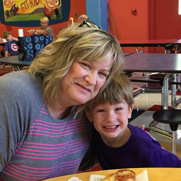 Profile Picture of Avery Hammon (@averyhammon) on Poshmark