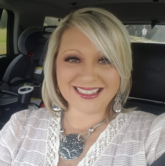 Profile Picture of Brenda Cobb (@bcobb8517) on Poshmark